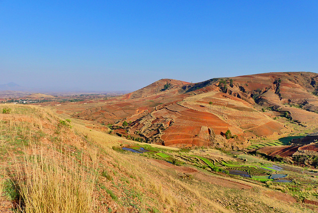 P1230007- Paysage - Route vers la Tsiribihina  05 novembre 2019