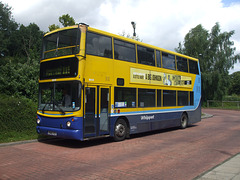 DSCF4686 Whippet Coaches X945 YCC (00 D 40076) (Cambridge) - 4 Aug 2016