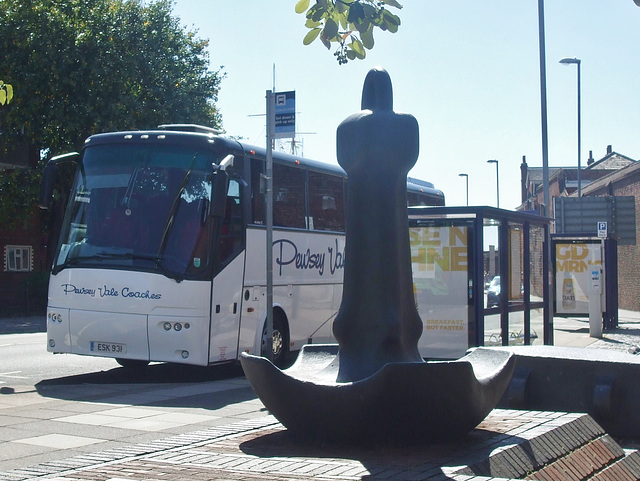 DSCF4184 Pewsey Vale Coaches ESK 931 (YJ07 DVT) in Portsmouth - 2 Aug 2018 DSCF4184 Pewsey Vale Coaches ESK 931 (YJ07 DVT) in Portsmouth - 2 Aug 2018