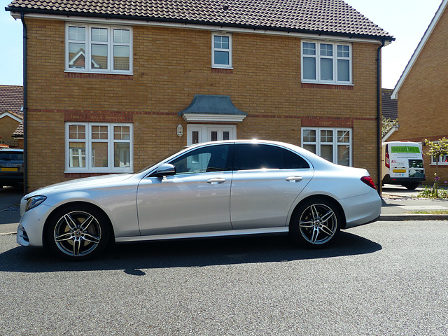 Mercedes-Benz E220d (2) - 15 May 2020