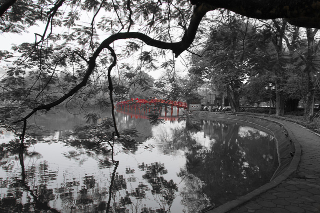Cầu Thê Húc ... Hic-Brücke in Hanoi - P.i.P. (© Buelipix)