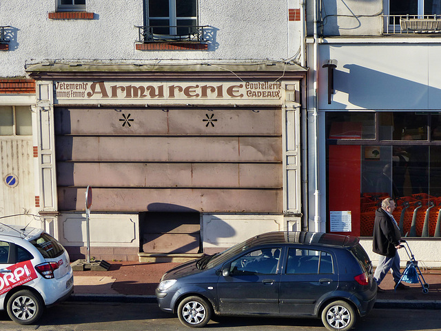 Sully-sur-Loire - Armurerie