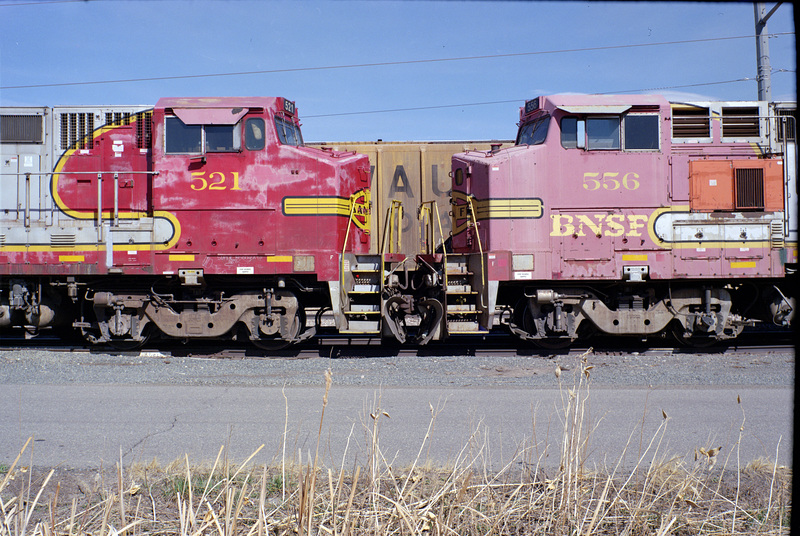 BNSF 521 & 556