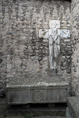 Abadia de Santa Maria d'Arles de Tec, La Santa Tomba