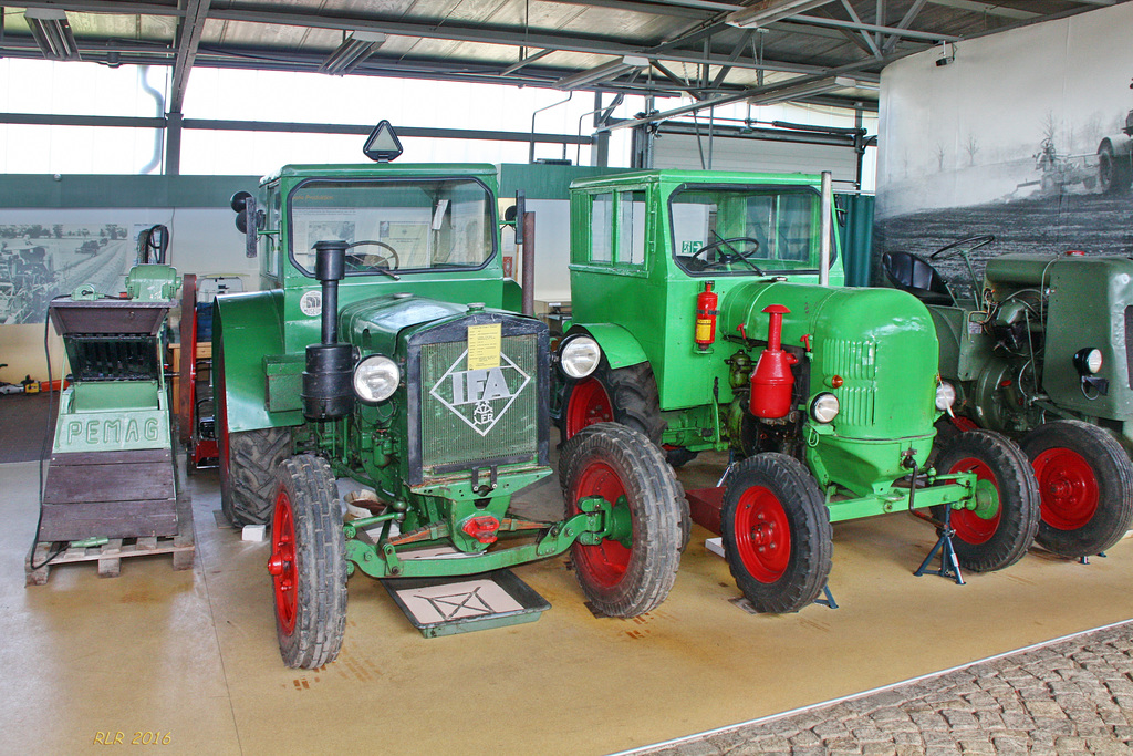 Alte Traktoren: IFA RS 01 "Pionier"