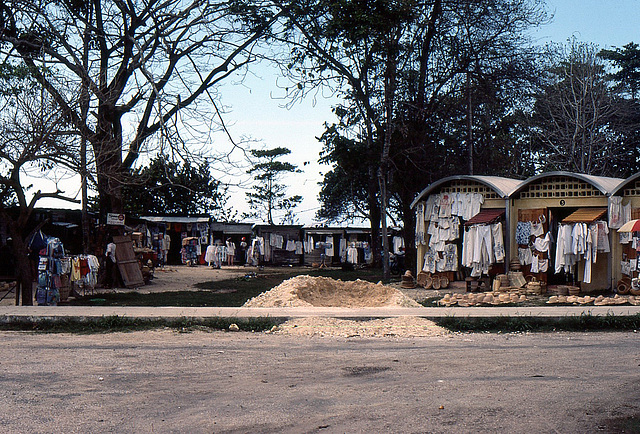 Marktstände an der Negril Beach 1984