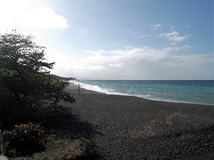 Plage hostile et déserte