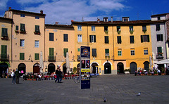IT - Lucca - Piazza dell’Anfiteatro