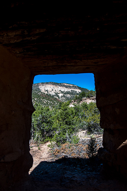 The ruins of Jemez Pueblo25