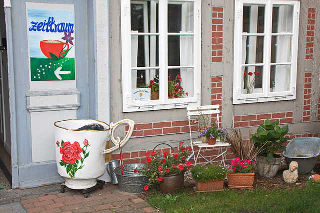 Bleckede, Stilleben vor'm Café