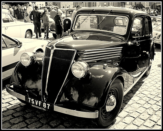 1938/39 Renault Novaquatre (New Four)