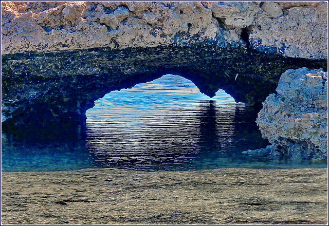 Sharm el Sheikh : Ras Mohammed - una grotta nei coralli della barriera