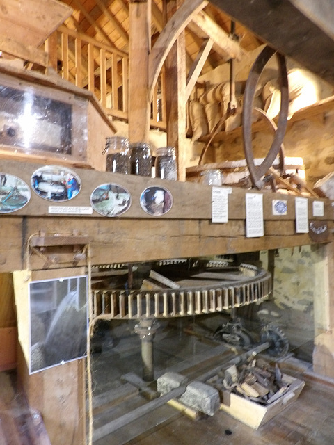 Intérieur du moulin du Prat à la Vicomté sur Rance (22) Intérieur du moulin du Prat à la Vicomté sur Rance (22)