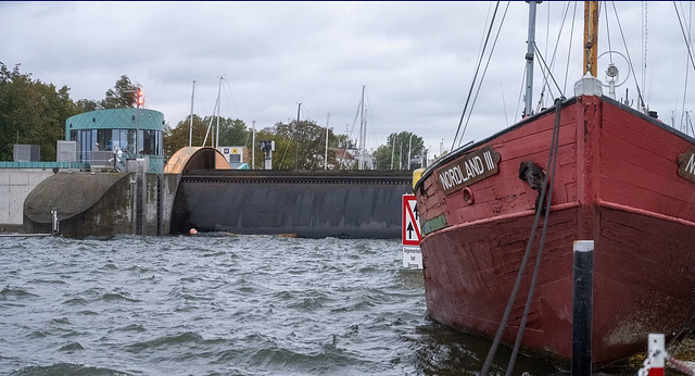 Sperrwerk geschlossen 2023-10-20 19:42:10 Sperrwerk geschlossen 2023-10-20 19:42:10