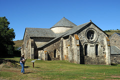 A proximité du village de  Chassagne (63), l'Abbaye de Megemont