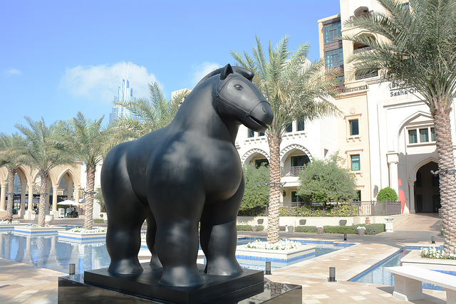 U.A.E., Dubai, The Iron Horse in the Center of the Fountain in the Palace Hotel and Burj Khalifa