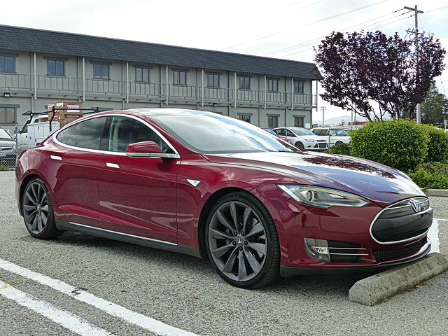 Tesla Model S - 14 April 2016