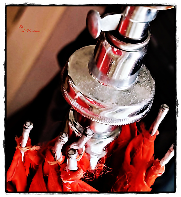 Schirm einmal anders - mit viel Staub