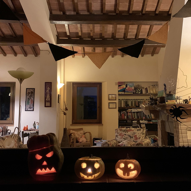 Happy All Saints'Eve.