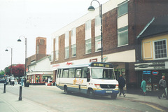 Burtons Coaches S101 VBJ at Stowmarket - 28 April 2005 (544-24A)