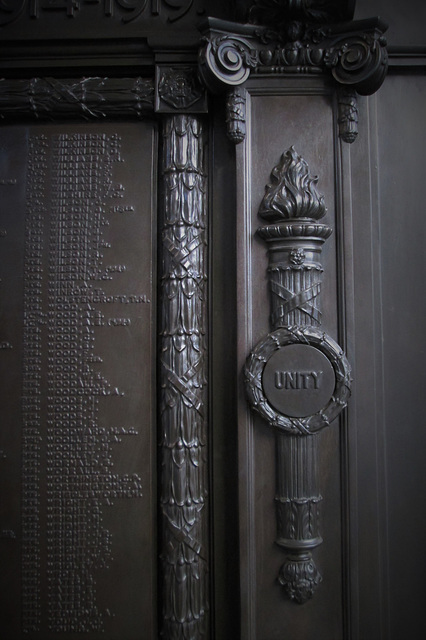 (detail) World War II memorial.