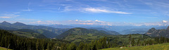 Panoramablick nach Westen - von der Terrasse der Messnerjoch-Hütte