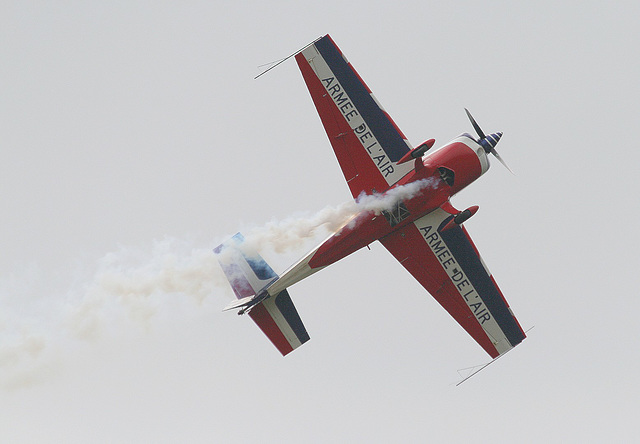 EXTRA 330 de l'équipe de voltige de l'Armée de l'air (Meeting de Belves en Périgord)