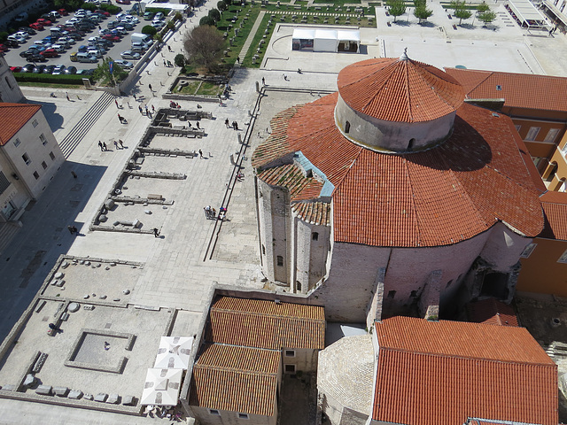 En haut du campanile de la cathédrale : le forum.