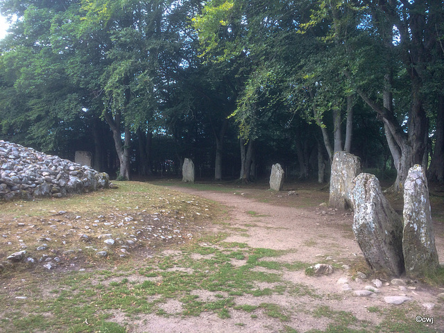 Clava Cairns' Site