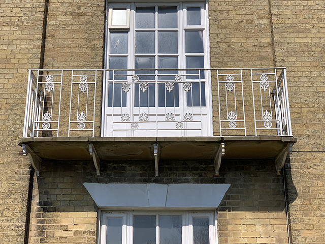 South House, Centre Cliff, Southwold