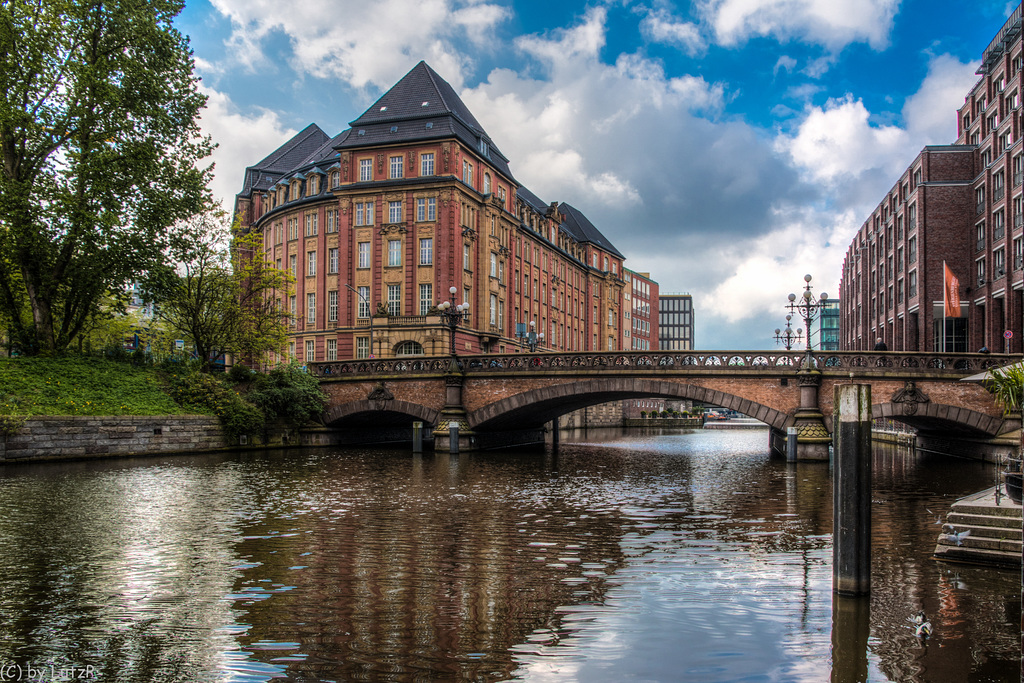 Hamburg - Alsterfleet und Heiligengeistbrücke (210°)