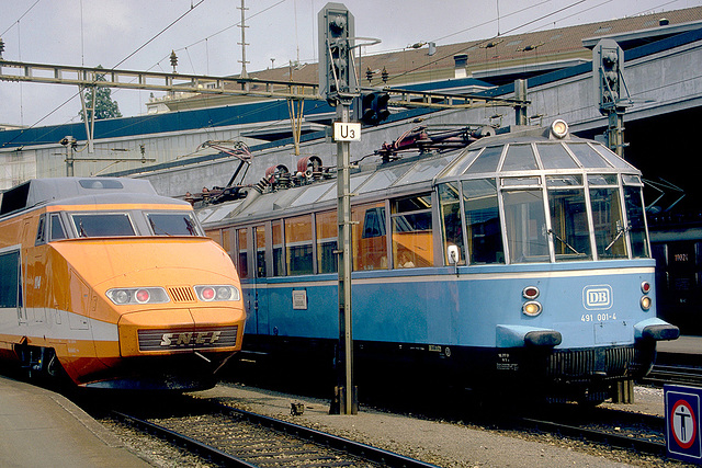 1984 TGV GlaesernerZug Lausanne