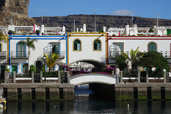 Entrance To The Canal