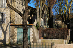 Implantés dans l'ancien quartier médiéval , au bord de l'Eure depuis 1869 , Les Ateliers Lorin .