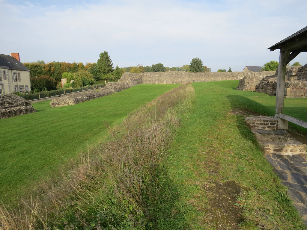 Castellum de Jublains, 13.