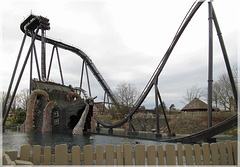 Dive Coaster Achterbahn "Krake"