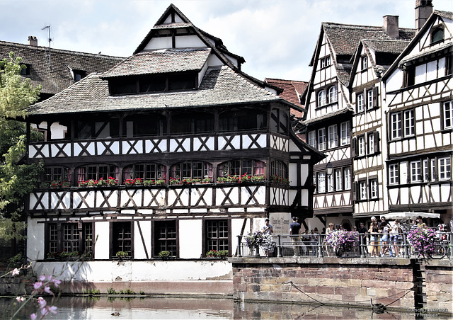 Stroll through Strasbourg Stroll through Strasbourg