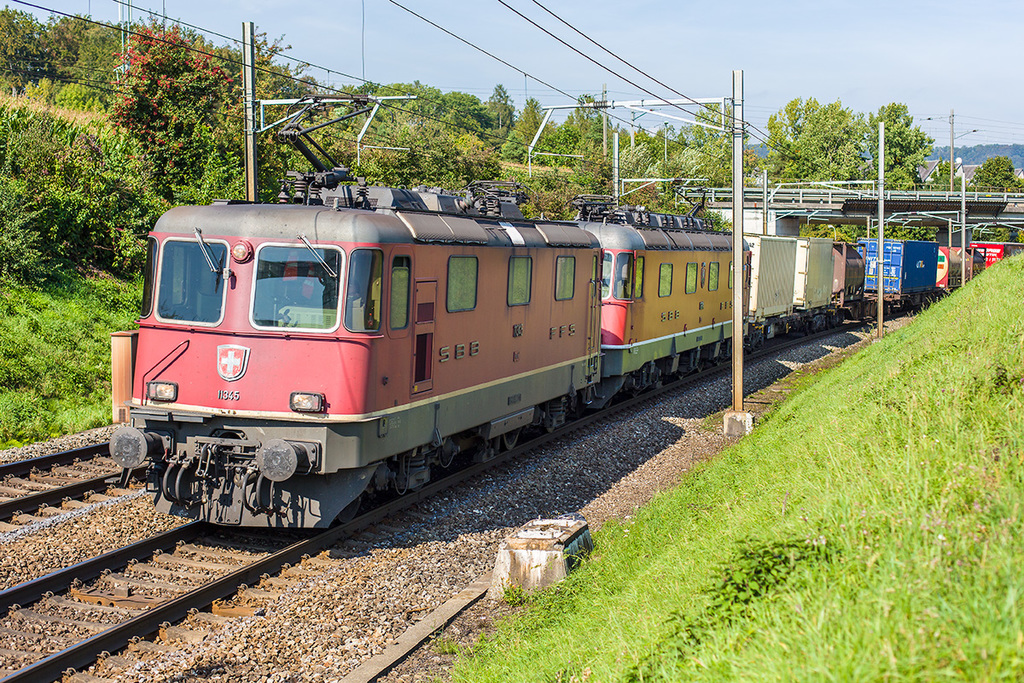 130925 Hendschiken Re10 10 conteneurs