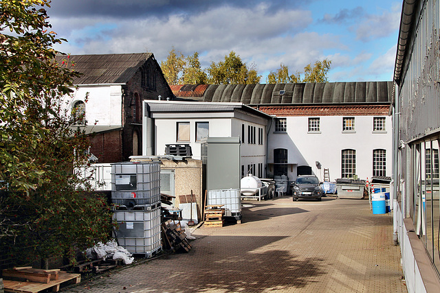 Zeche Bickefeld Tiefbau, erhaltene Werkshallen am Schacht Martin (Dortmund-Aplerbeck) / 21.10.2023