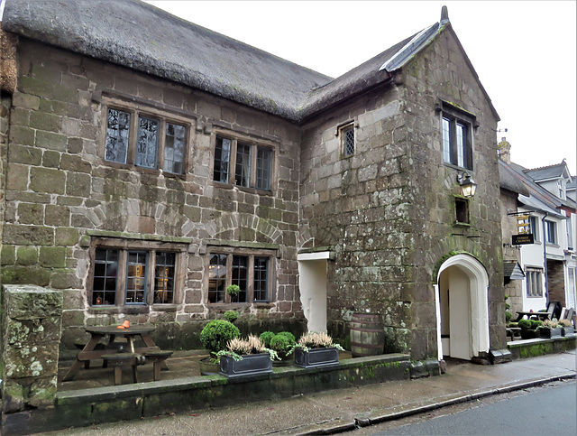 three crowns inn, chagford, devon, late c16 house