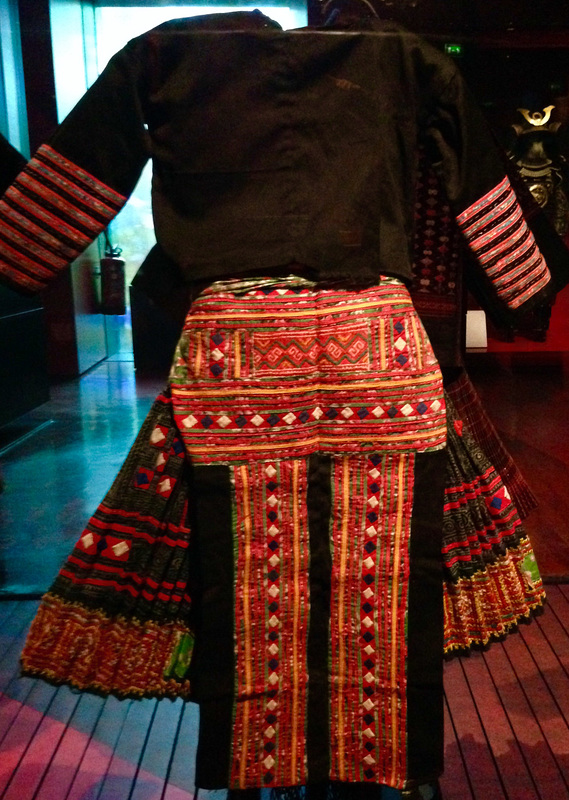 Vêtement Hmong.