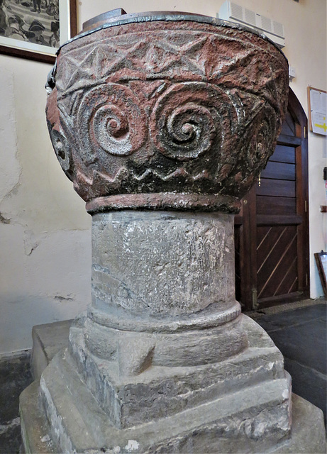 loddiswell church, devon , c12 font