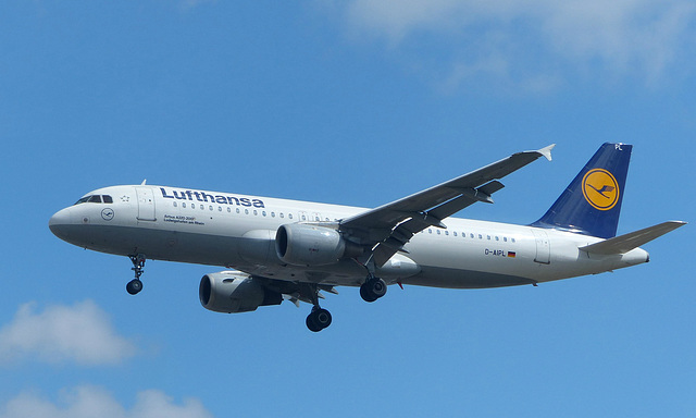 D-AIPL approaching Heathrow - 8 July 2017