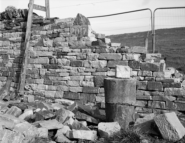 Dry stone walling in 2017