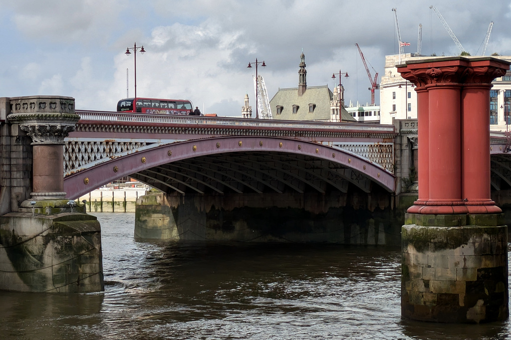 PXL 20241008 123030478-001-Blackfriars Bridge & a Bus