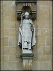 Oriel College statue