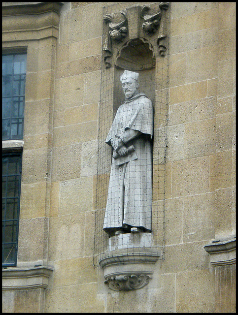 Oriel College statue