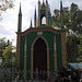 Petit palais funéraire / Folk art style funerary small palace