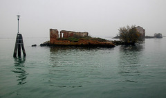 Ruine in der Lagune
