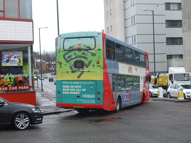 DSCF2902 Nottingham City Transport 686 (YN05 WFR) - 2 Apr 2016